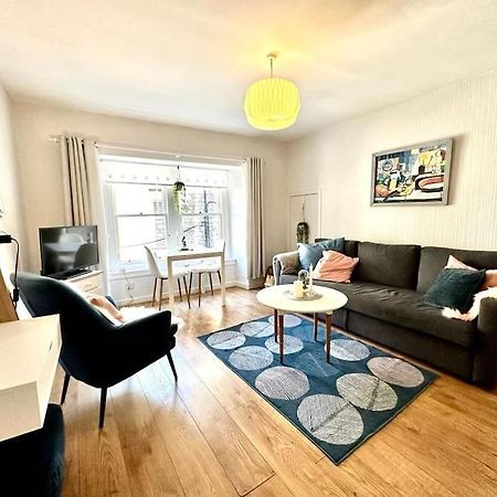 City Centre Hidden Hideout For 2 Edinburgh Bagian luar foto